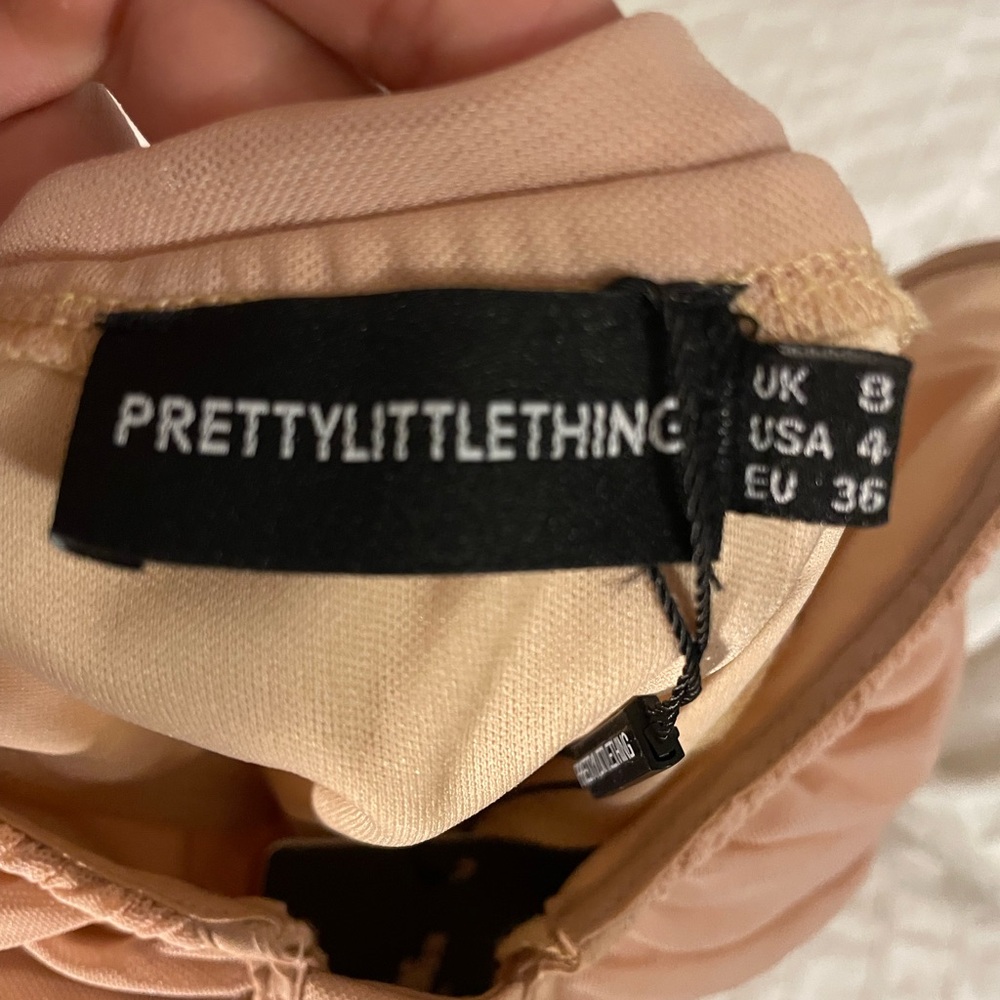 PrettyLittleThing Blush Ruched Mini Dress - Picture 3 of 4